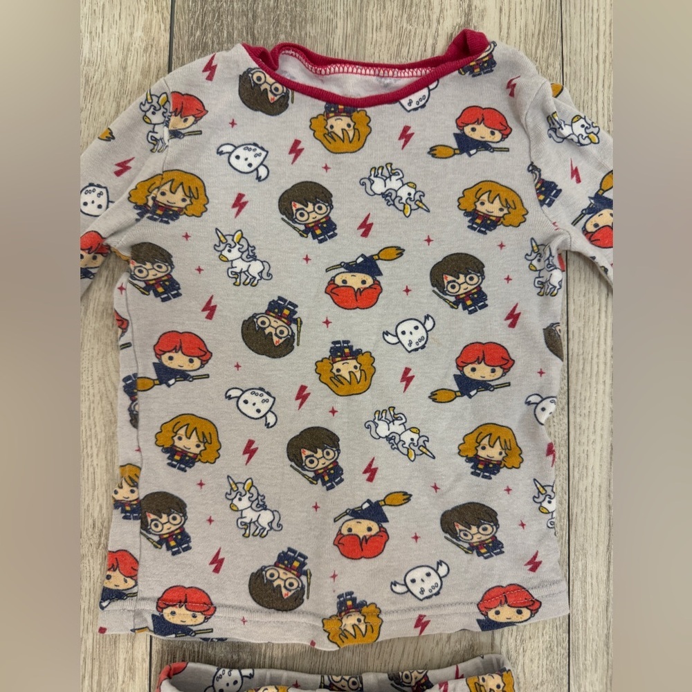 Harry Potter 3t PJS - Picture 2 of 6